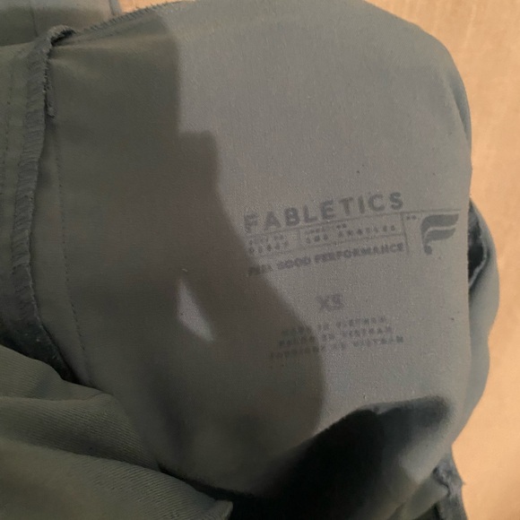 Wave Blue Fabletics Scrub Set - Picture 6 of 8